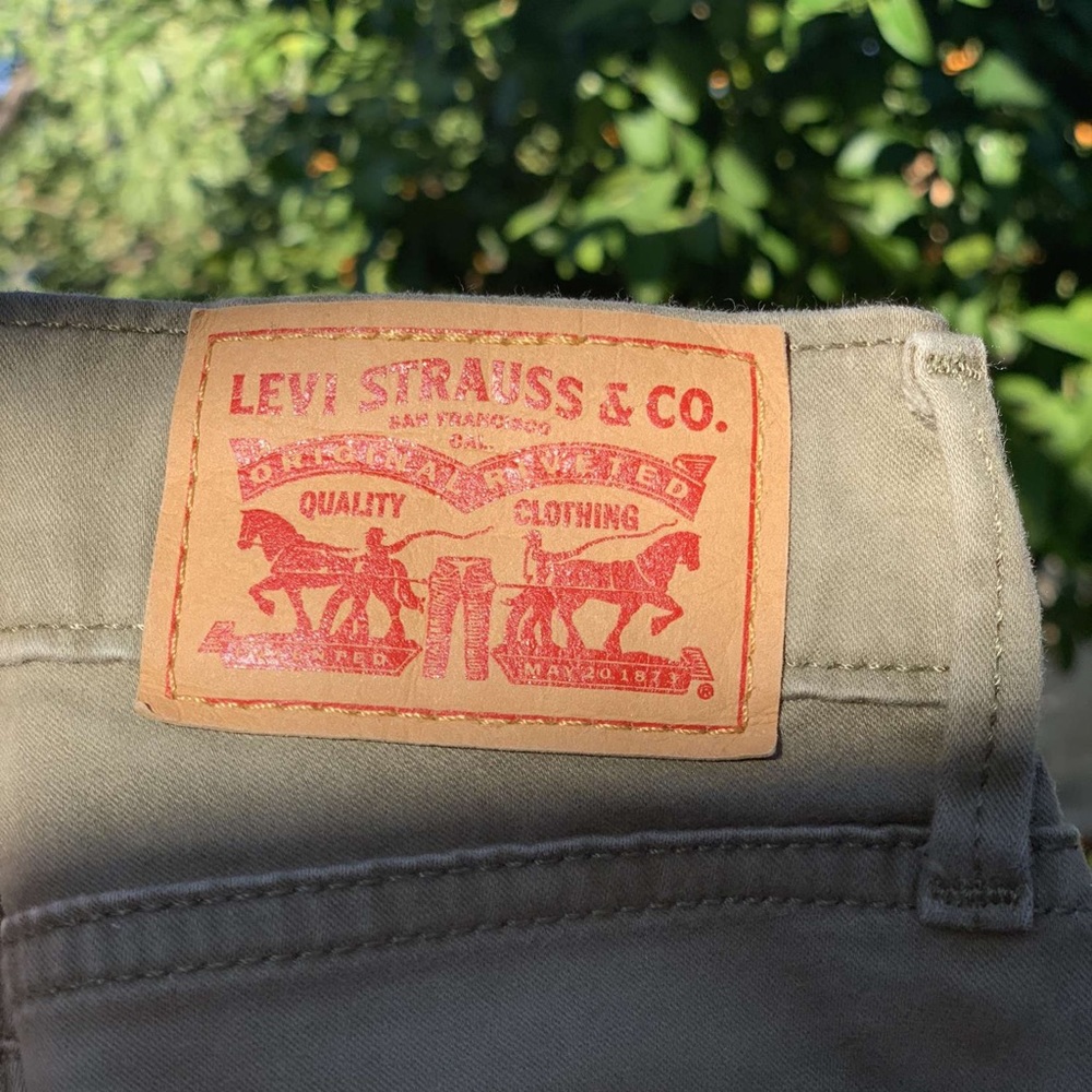 Women’s Green 710 Levi Jean